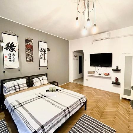 Old Town Central Studio 23 Бухарест Екстер'єр фото